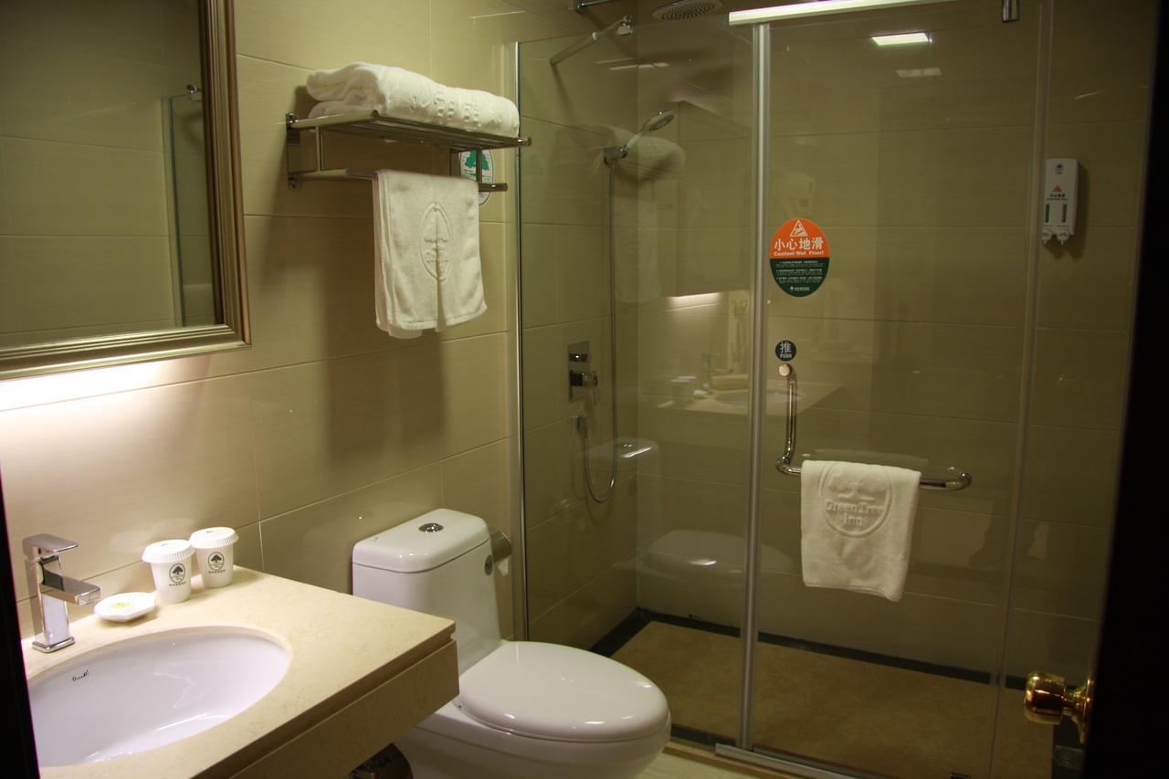 Greentree Inn Shanghai Hongqiao Hub Convention Center Jinghua Road Shell Hotel Exterior photo